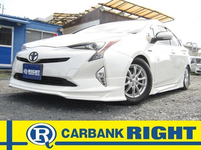 Toyota PRIUS 2016 — фото автомобиля 1