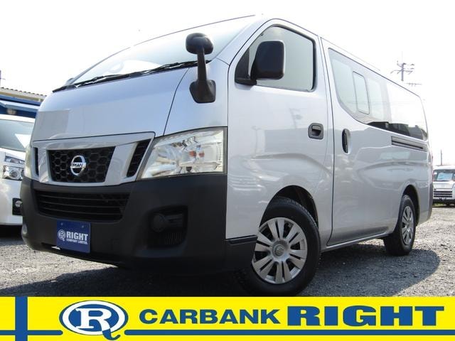 Nissan NV350CARAVAN WAGON 2015 — фото автомобиля