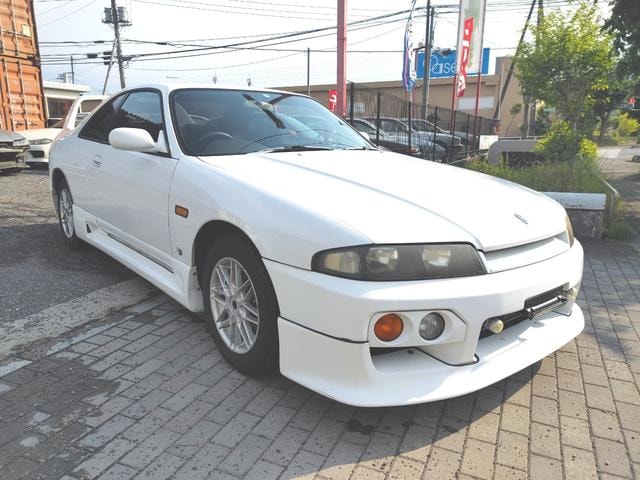 Nissan SKYLINE 1997 — фото автомобиля
