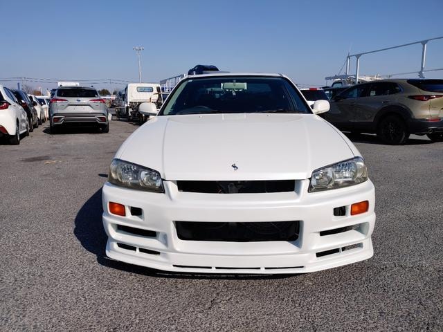Nissan SKYLINE 2001 — фото автомобиля 1