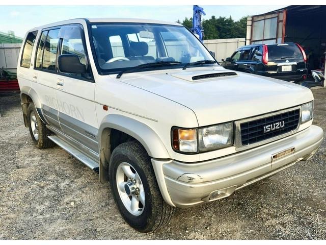 Isuzu BIGHORN 1997 — фото автомобиля