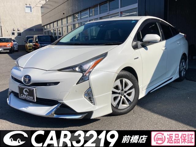 Toyota PRIUS 2016 — фото автомобиля