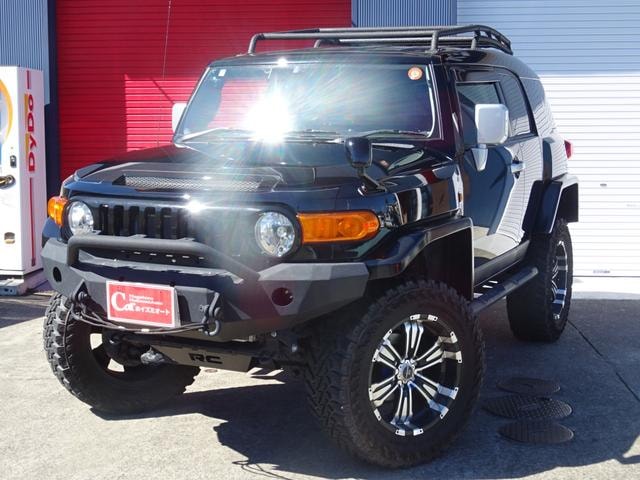 Toyota FJ CRUISER 2012 — фото автомобиля
