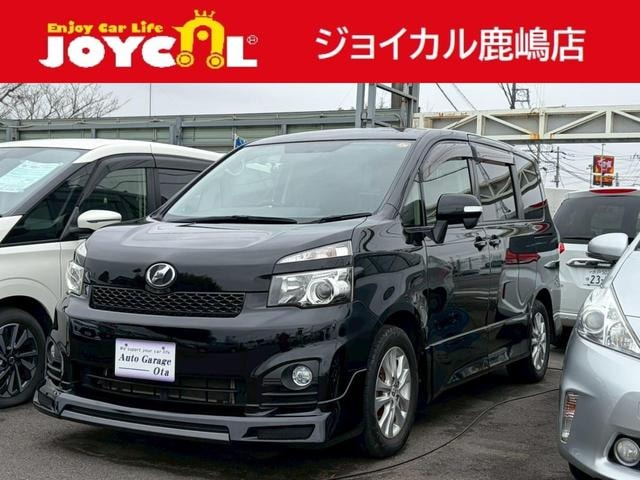 Toyota VOXY 2012 — фото автомобиля