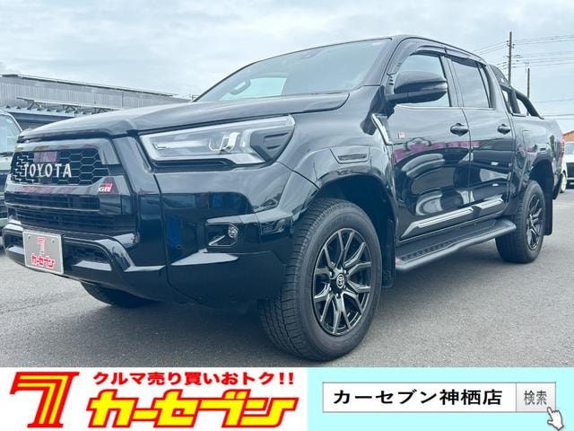 Toyota HILUX 2024 — фото автомобиля
