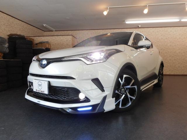 Toyota C-HR 2017 — фото автомобиля 1