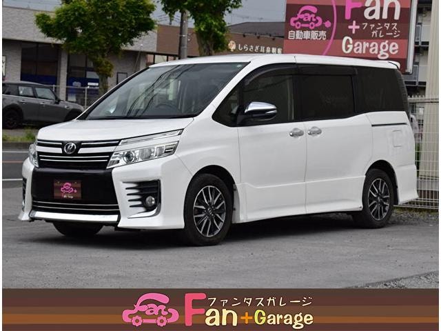 Toyota VOXY 2015 — фото автомобиля 1