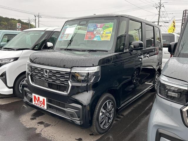 Honda N-BOX CUSTOM 2025 — фото автомобиля