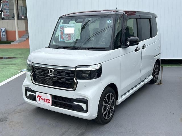 Honda N-BOX CUSTOM 2024 — фото автомобиля 1