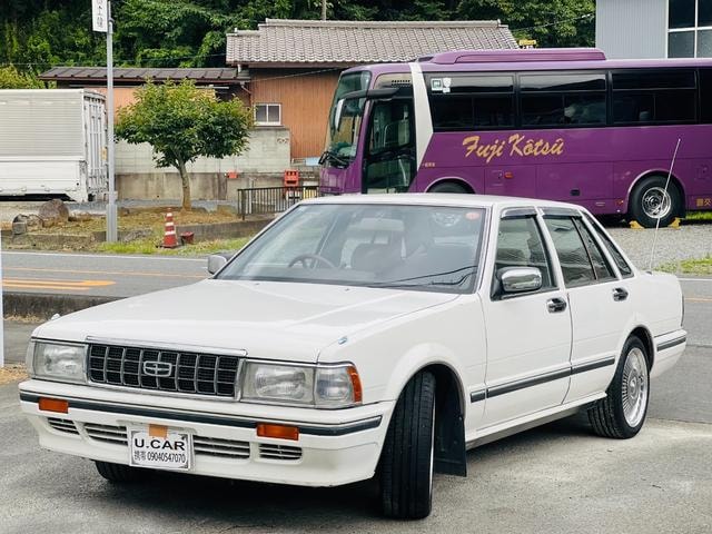 Nissan GLORIA 1991 — фото автомобиля