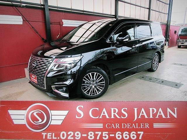 Nissan ELGRAND 2024 — фото автомобиля 1