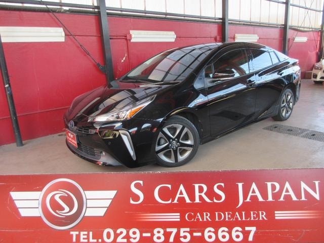 Toyota PRIUS 2021 — фото автомобиля 1