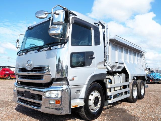 Ud Trucks QUON 2016 — фото автомобиля