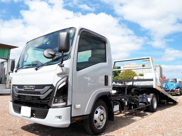 Isuzu ELF TRUCK 2026 — фото автомобиля