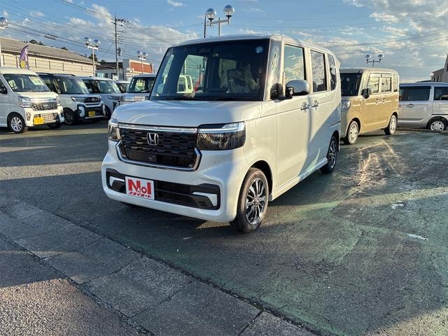 Honda N-BOX CUSTOM 2026 — фото автомобиля 1