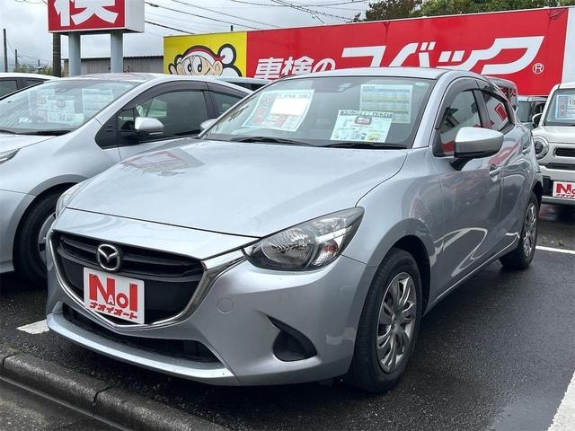 Mazda DEMIO 2017 — фото автомобиля 1
