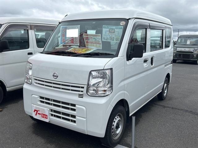 Nissan NV100CLIPPER VAN 2017 — фото автомобиля