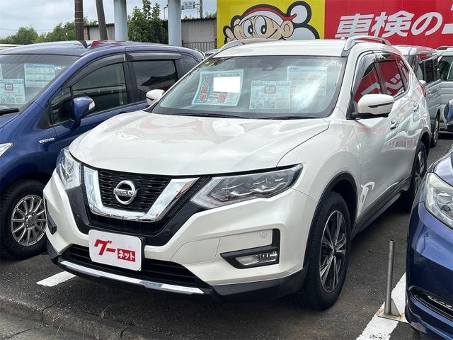 Nissan X-TRAIL 2017 — фото автомобиля 1