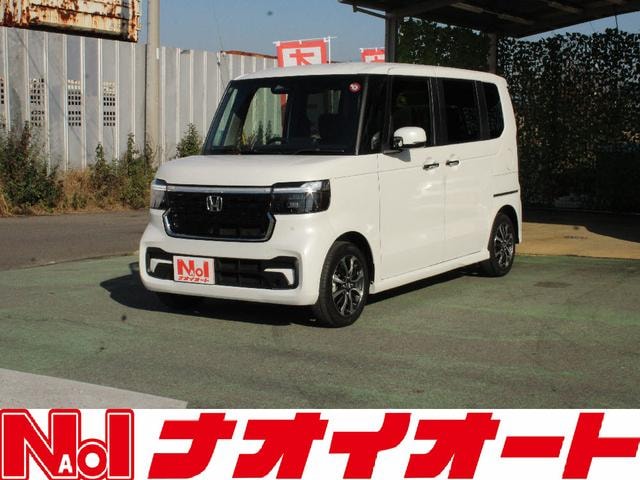 Honda N-BOX CUSTOM 2023 — фото автомобиля 1