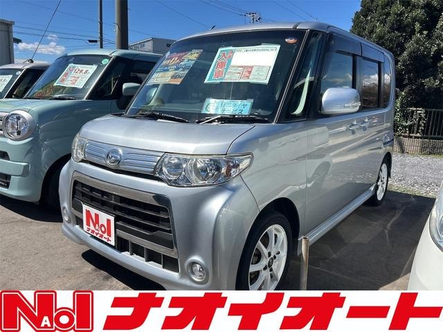 Daihatsu TANTO 2010 — фото автомобиля 1