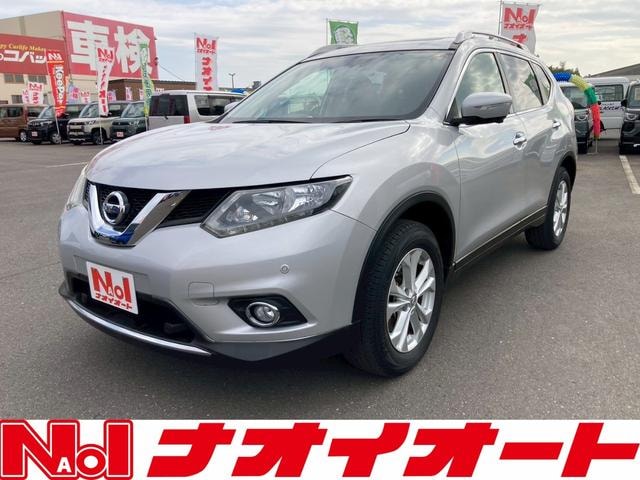 Nissan X-TRAIL 2015 — фото автомобиля 1