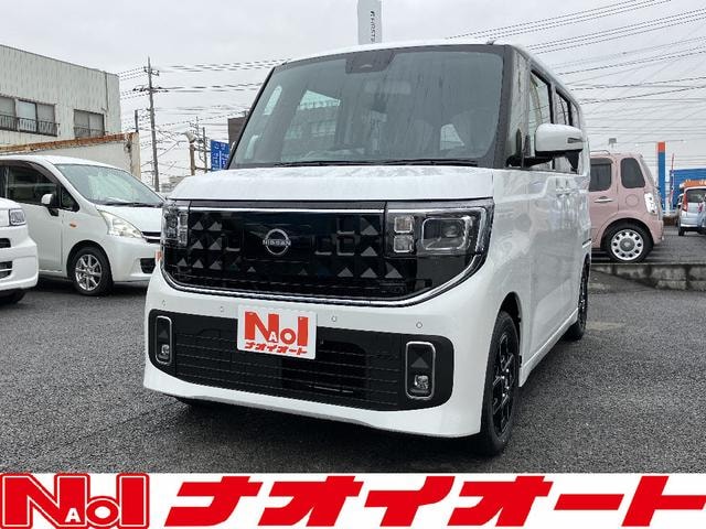 Nissan ROOX 2025 — фото автомобиля 1