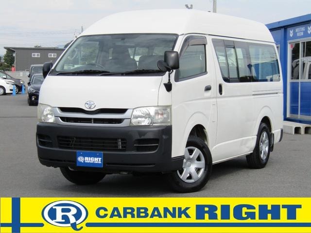 Toyota REGIUS ACE VAN 2010 — фото автомобиля 1