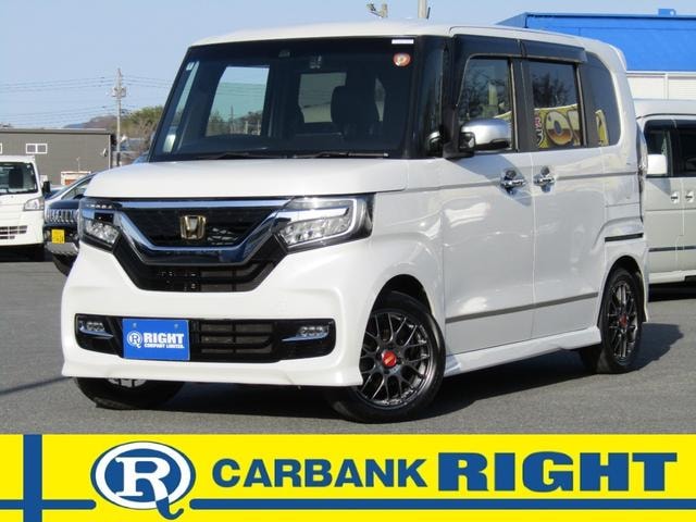 Honda N-BOX CUSTOM 2018 — фото автомобиля 1