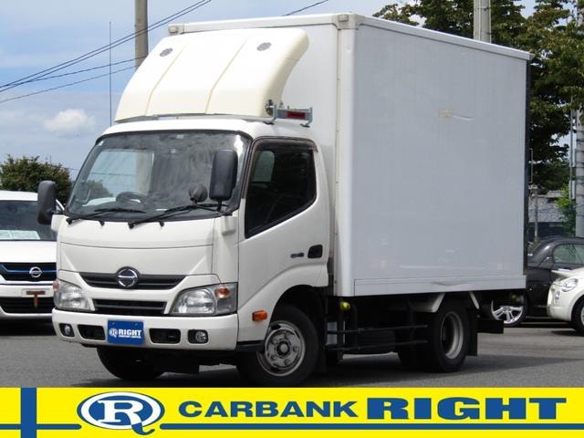 Hino DUTRO 2015 — фото автомобиля 1