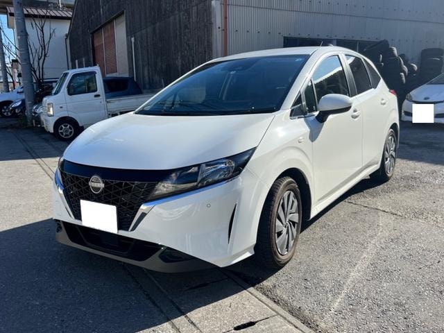 Nissan NOTE 2022 — фото автомобиля 1