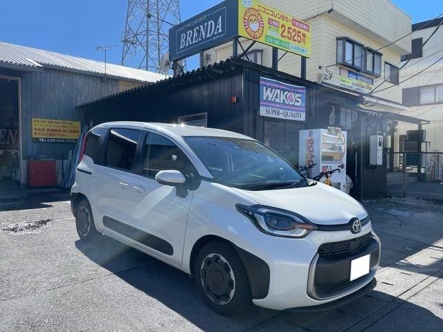 Toyota SIENTA 2022 — фото автомобиля 1
