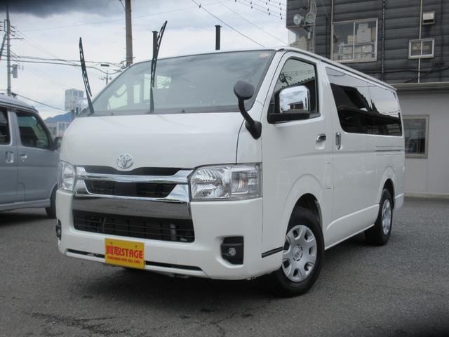 Toyota HIACE VAN 2023 — фото автомобиля 1