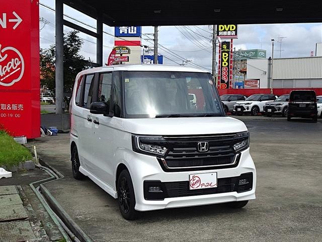 Honda N-BOX CUSTOM 2023 — фото автомобиля 1