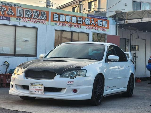 Subaru LEGACY B4 2005 — фото автомобиля 1