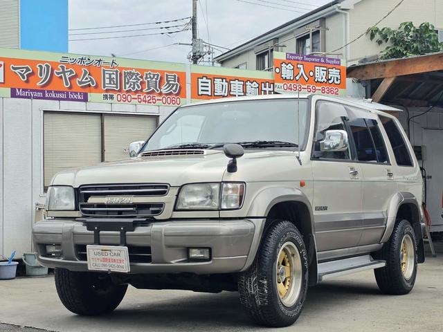 Isuzu BIGHORN 2000 — фото автомобиля 1
