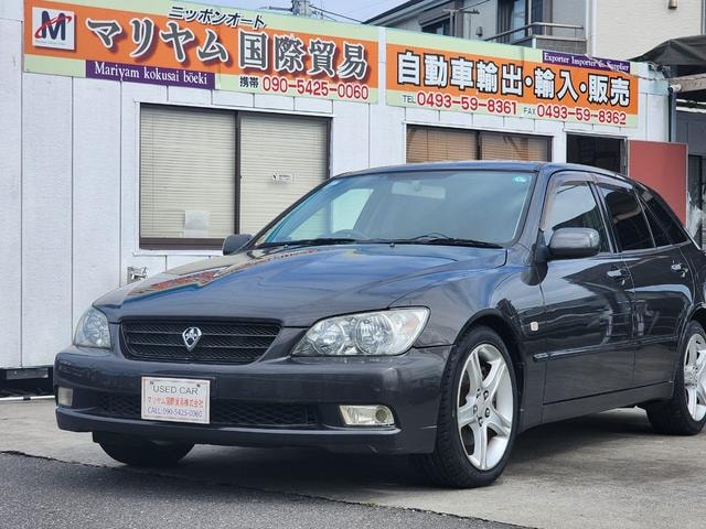 Toyota ALTEZZA GITA 2003 — фото автомобиля