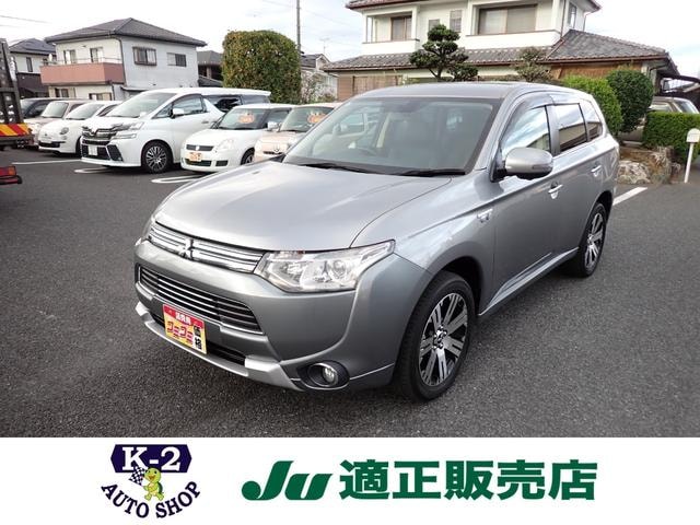 Mitsubishi OUTLANDER PHEV 2015 — фото автомобиля