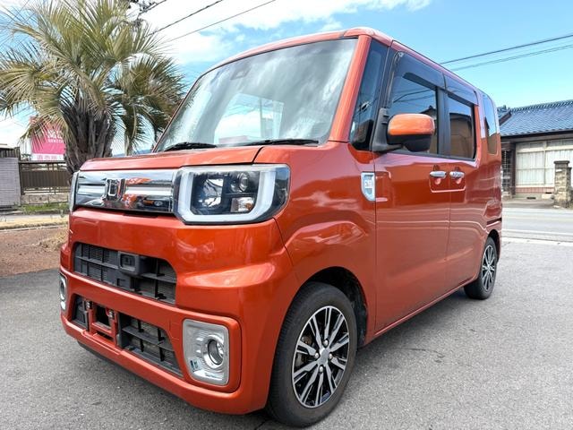 Daihatsu WAKE 2016 — фото автомобиля