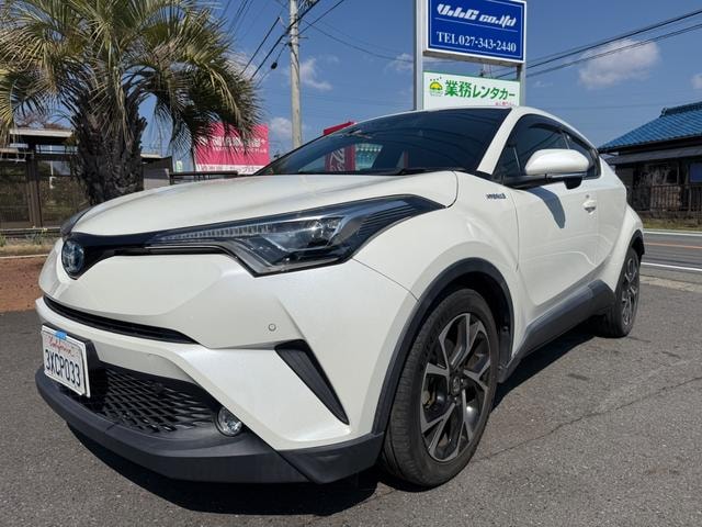 Toyota C-HR 2017 — фото автомобиля