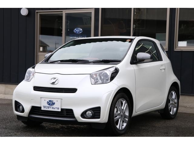Toyota IQ 2010 — фото автомобиля 1