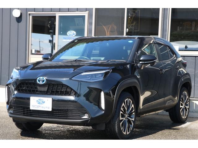 Toyota YARIS CROSS 2023 — фото автомобиля