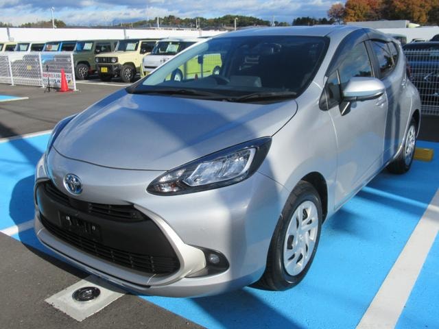 Toyota AQUA 2021 — фото автомобиля 1