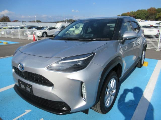Toyota YARIS CROSS 2022 — фото автомобиля