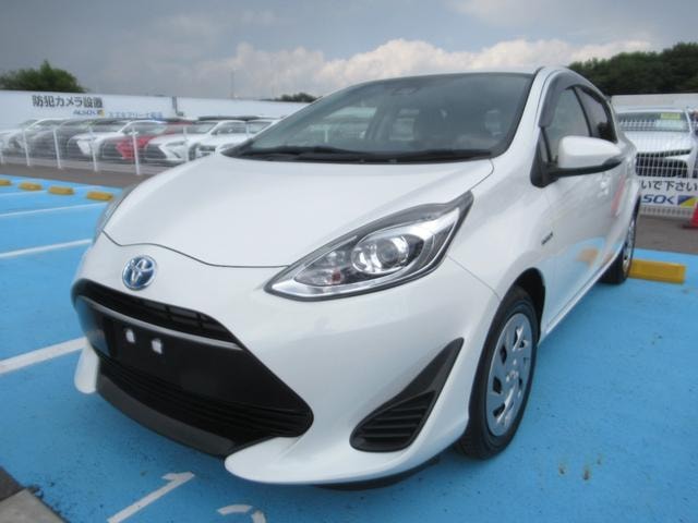 Toyota AQUA 2017 — фото автомобиля 1