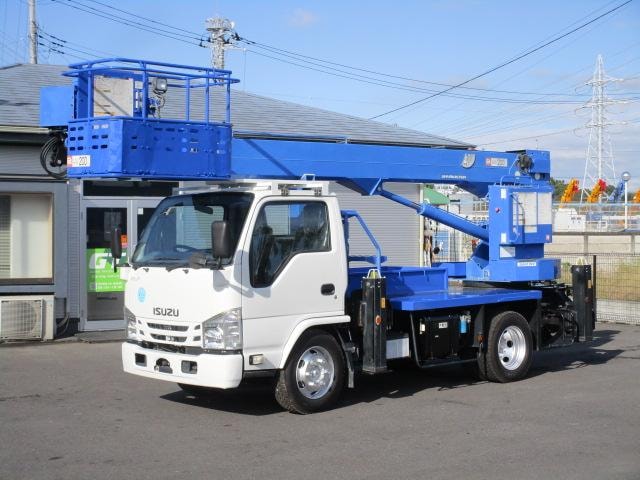 Isuzu ELF TRUCK 2016 — фото автомобиля