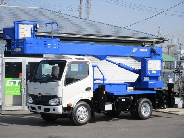 Hino DUTRO 2016 — фото автомобиля