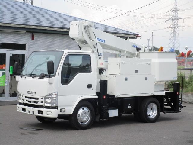 Isuzu ELF TRUCK 2017 — фото автомобиля