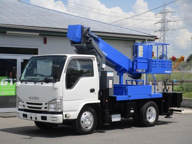 Isuzu ELF TRUCK 2018 — фото автомобиля