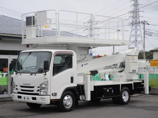 Isuzu ELF TRUCK 2018 — фото автомобиля