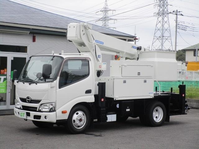 Hino DUTRO 2019 — фото автомобиля 1
